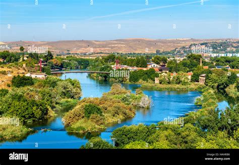 longest river wholly in spain|longest river in iberian peninsula.